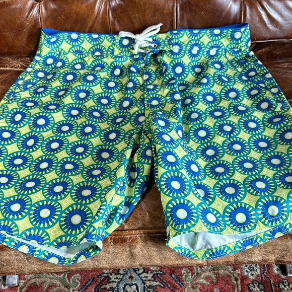 Bonobos Lime Sunburst Print Swim Trunks, 9” Inseam, Men’s 38 - Picture 1 of 4